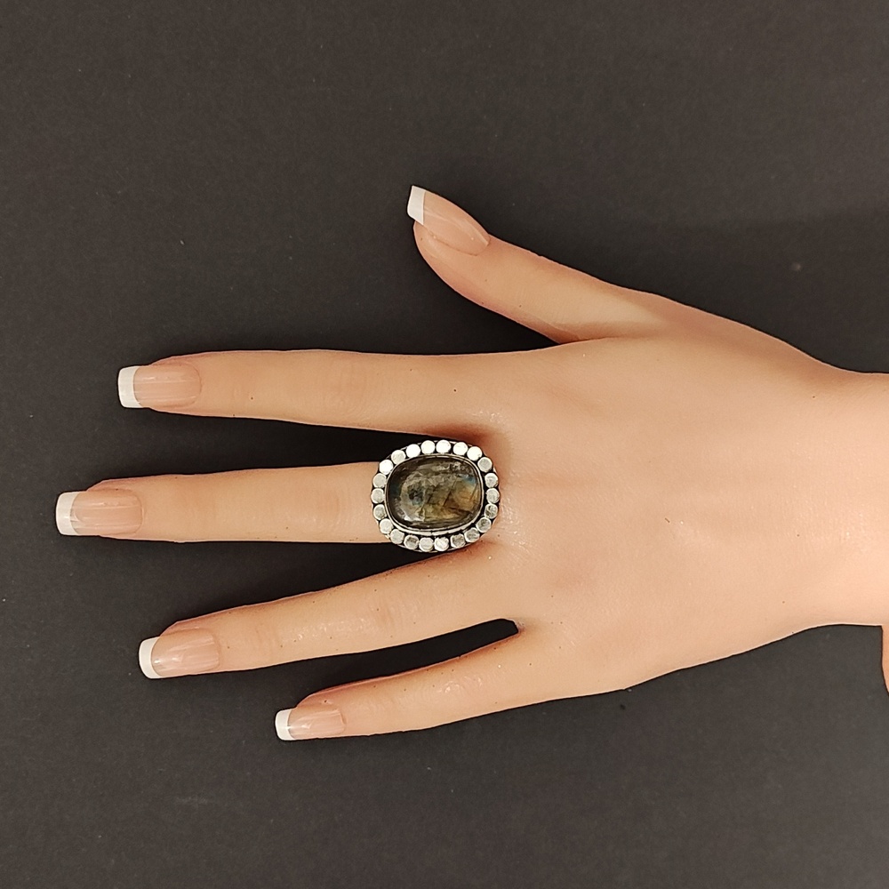 Laboradorite Gemstone Ring - Size 7 3/4 - Picture 6 of 9
